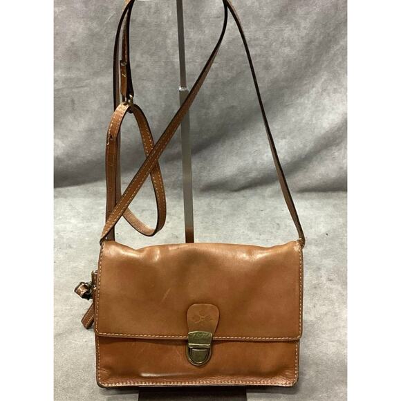 Patricia Nash - Picture 2 of 8